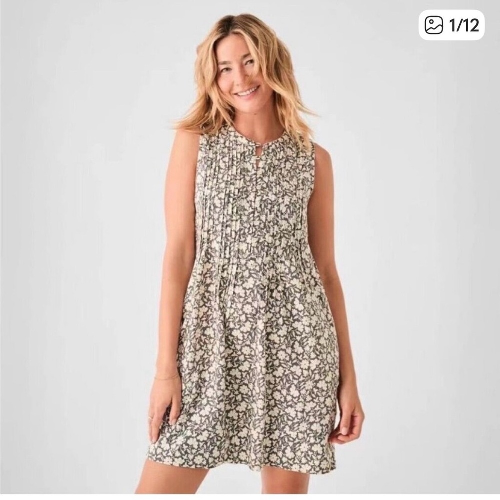 Faherty Sleeveless Floral Pintuck Linen Dress in Cream and Gray